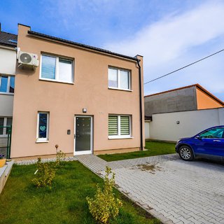 Prodej bytu 2+1 62 m² Libušín, Smečenská