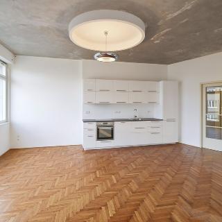 Pronájem bytu 2+kk 71 m² Praha, 