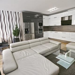 Pronájem bytu 3+kk 86 m² Praha, U svobodárny