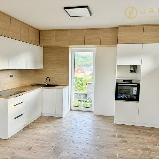 Pronájem bytu 2+kk 55 m² Klášterec nad Ohří, Svahová