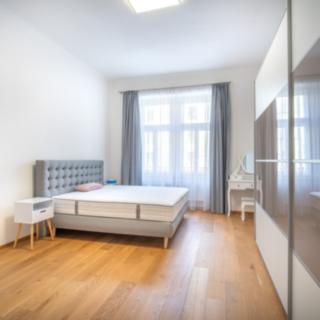 Pronájem bytu 2+kk 60 m² Praha Bubeneč, Korunovační