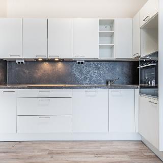 Prodej bytu 3+kk 88 m² Praha, Kardausova