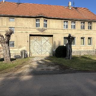 Prodej rodinného domu 234 m² Hořesedly, 