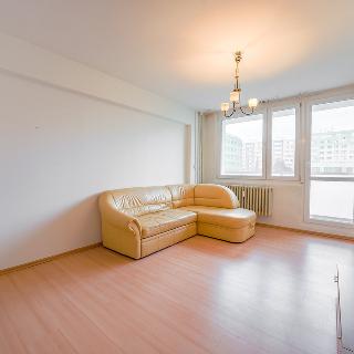 Prodej bytu 3+1 74 m² Kladno, Hřebečská