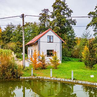 Prodej rodinného domu 150 m&sup2; Jedomělice