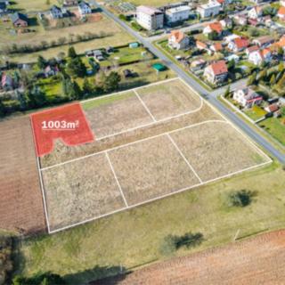 Prodej stavební parcely 1003 m² Lužná