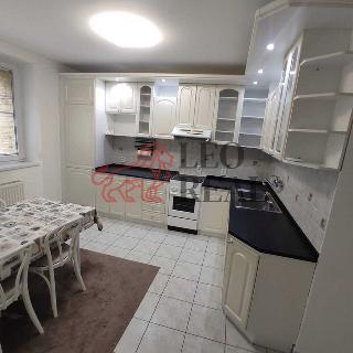 Prodej bytu 3+1 94 m² Vracov, Úzká