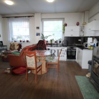 Prodej bytu 3+kk 56 m² Oslavany