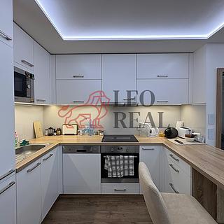 Pronájem bytu 2+kk 37 m&sup2; Praha