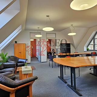 Pronájem kanceláře 66 m&sup2; Nový Jičín