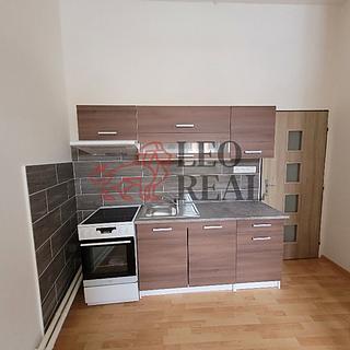 Pronájem bytu 1+kk, garsoniery 30 m&sup2; Kamenický Šenov