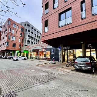 Pronájem bytu 1+kk a garsoniéry 30 m² Uherské Hradiště, Obchodní