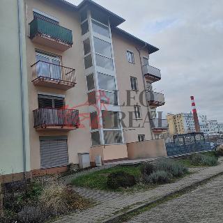 Prodej bytu 3+kk 70 m² Hrušovany u Brna