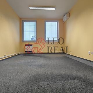 Pronájem kanceláře 71 m&sup2; Pečky
