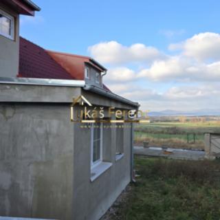 Prodej rodinného domu 180 m² Hrobce, Na Kopečku