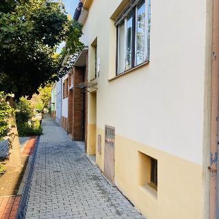 Prodej rodinného domu 85 m² Břeclav, Nerudova