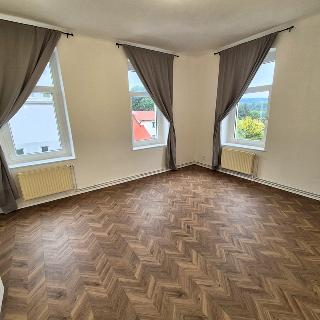 Pronájem bytu 2+kk 40 m² Jablonec nad Nisou, Rychnovská