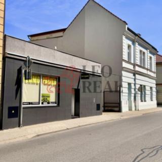 Pronájem obchodu 60 m² Uherské Hradiště