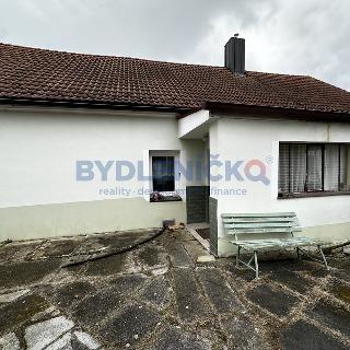 Pronájem rodinného domu 570 m² Kamenný Újezd, Plavnická