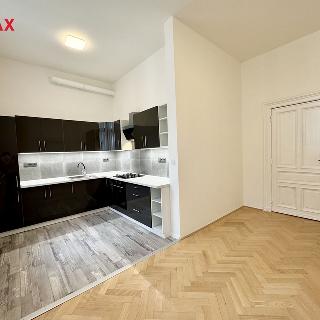 Pronájem bytu 2+1 75 m² Olomouc