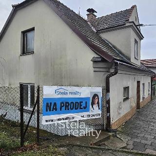 Prodej rodinného domu 240 m² Dvorce, Opavská