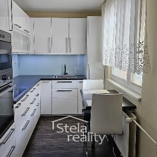 Prodej bytu 3+1 73 m² Bruntál, Květná