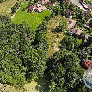 Prodej stavební parcely 1325 m² Neveklov