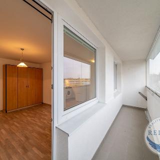 Pronájem bytu 1+kk a garsoniéry 36 m² Praha, Horáčkova