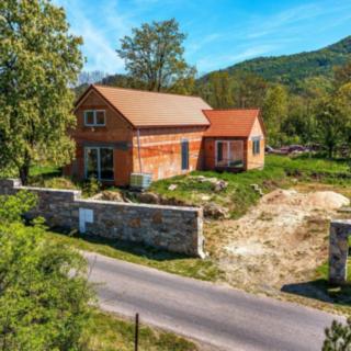 Prodej rodinného domu 181 m² Třebušín, 