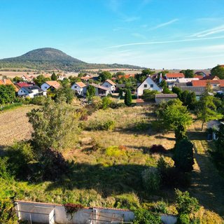 Prodej stavební parcely 3 559 m² Mnetěš, 