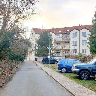 Pronájem parkovacího místa 12 m² Praha, Musílkova