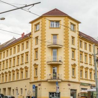 Pronájem parkovacího místa 14 m² Praha, Heleny Malířové