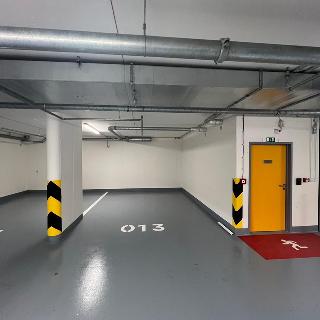 Pronájem parkovacího místa 21 m² Praha, Basilejské náměstí