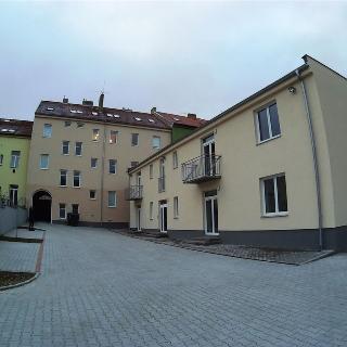 Pronájem bytu 1+kk a garsoniéry 40 m² Písek, Pražská