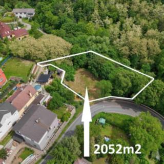 Prodej stavební parcely 2052 m&sup2; Hýskov