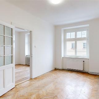 Prodej bytu 2+1 72 m² Praha, Kodaňská