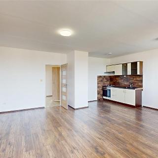 Prodej bytu 3+1 78 m² Beroun, Košťálkova