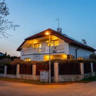 Prodej rodinného domu 224 m² Měchenice