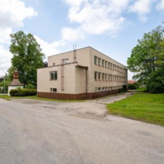 Prodej kanceláře 1200 m² Komorovice