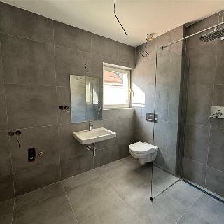 Prodej bytu 2+kk 61 m² Praha, Žalanského