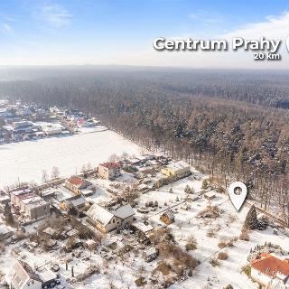 Prodej stavební parcely 1 712 m² Úvaly