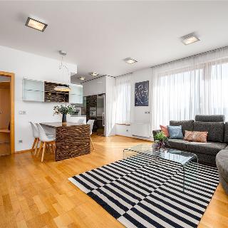 Prodej bytu 2+kk 78 m² Praha, Varhulíkové