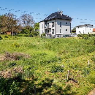 Prodej stavební parcely 1 003 m² Březí, V Údolí