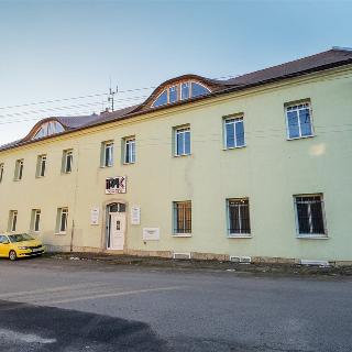 Prodej výrobního objektu 1 782 m² Radiměř