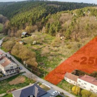Prodej stavební parcely 2 500 m² Vyškov