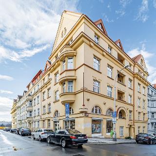 Pronájem bytu 2+kk 50 m² Praha