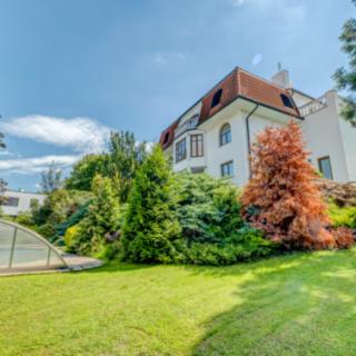 Prodej rodinného domu 450 m&sup2; Praha