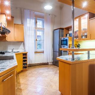 Pronájem bytu 5+kk 107 m² Praha, Peckova