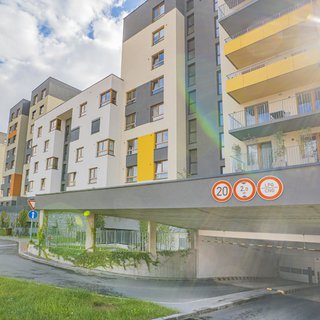 Prodej parkovacího místa 13 m² Praha, Zlochova