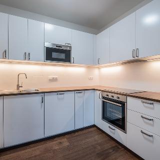 Pronájem bytu 3+kk 88 m² Praha, Kardausova